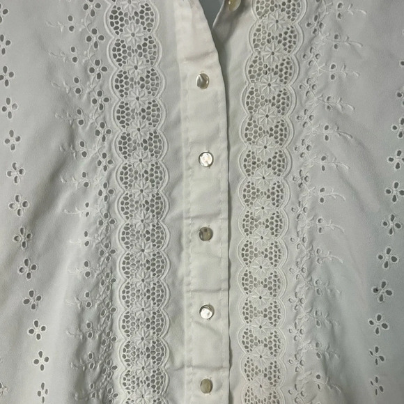 Lee Mar Pageant Vintage 1970s Ivory Blouse with Embrioidered Floral Cutouts - Picture 7 of 11